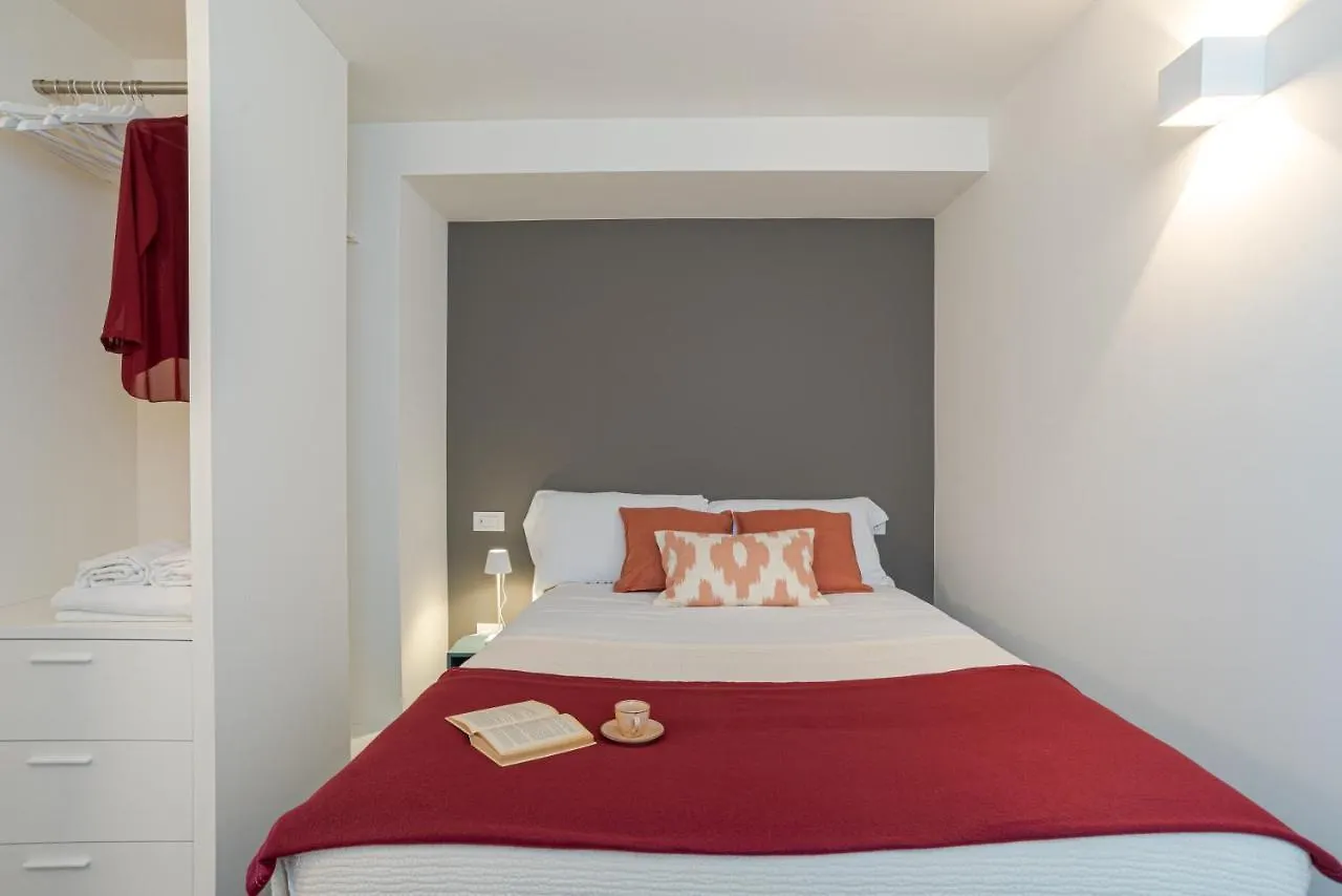 Suite Brunate - By Myhomeincomo