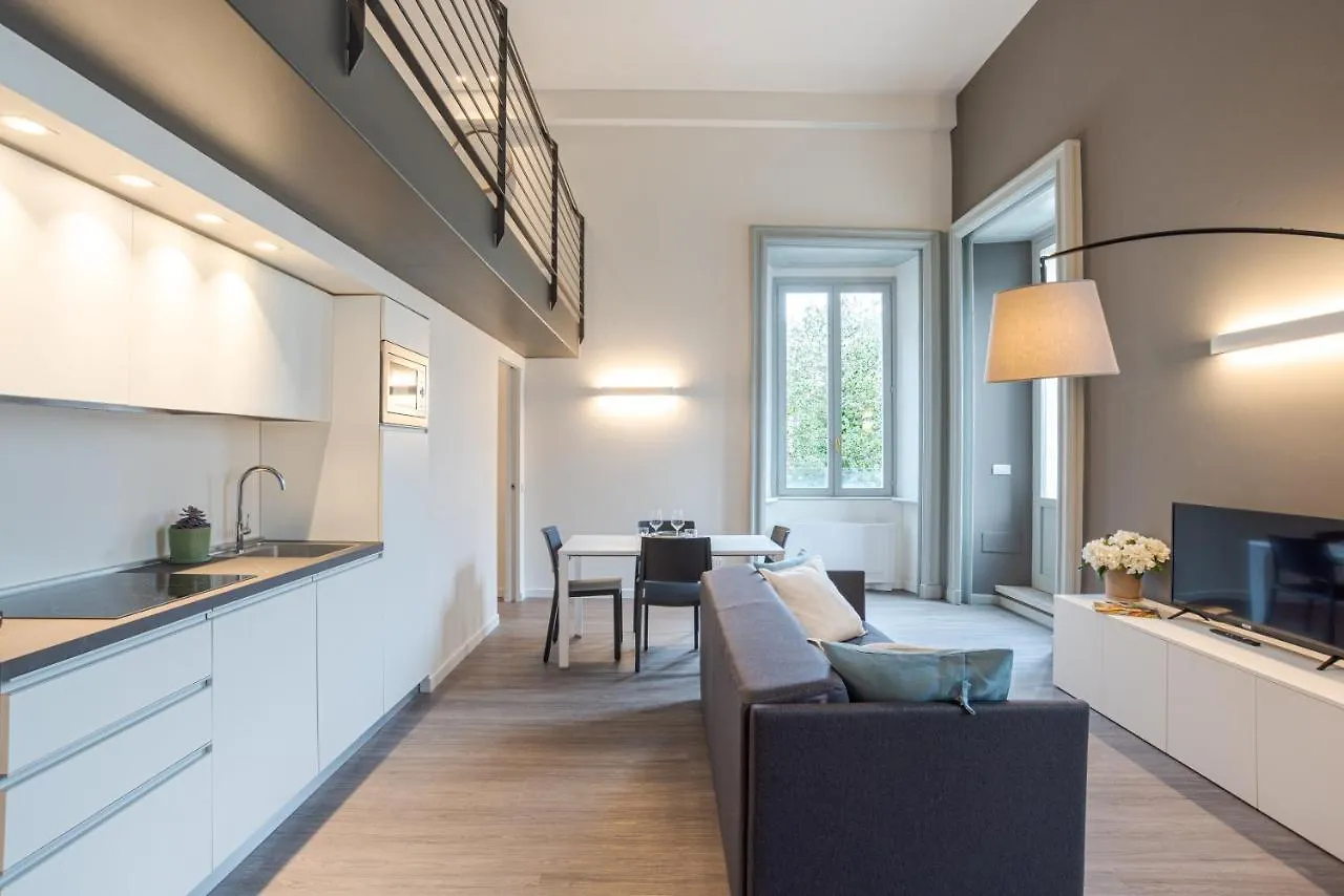 Suite Brunate - By Myhomeincomo 0*, Como