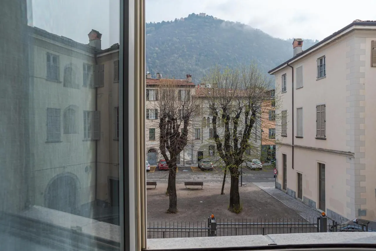 Suite Brunate - By Myhomeincomo Apartment