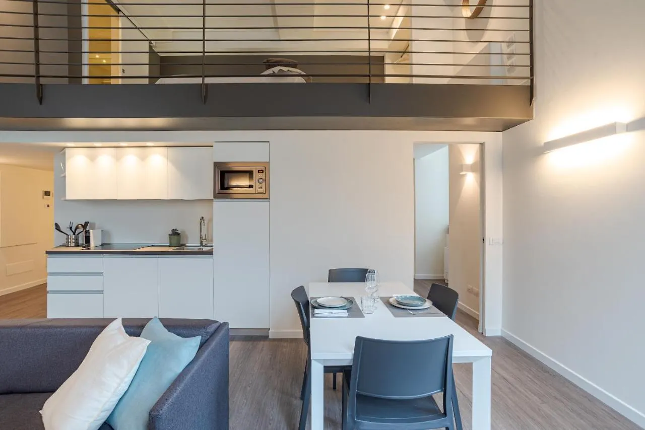 Apartment Suite Brunate - By Myhomeincomo